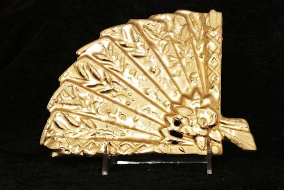 1950s McCoy Wall Pocket Fan Sunburst 24K Gold Vintage 1957 American Art Pottery Wall Vase USA Floral Flower Bouquet Holder Decorative Decor