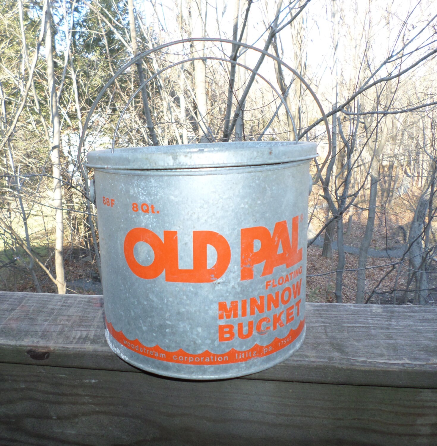 Large OLD PAL Bait Bucket floating minnow