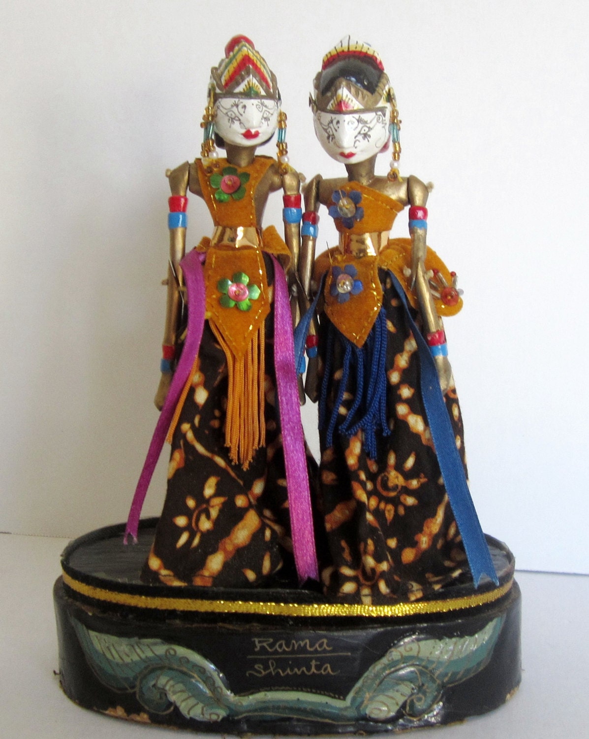 Indonesian Puppet Dolls Rama and Shinta by