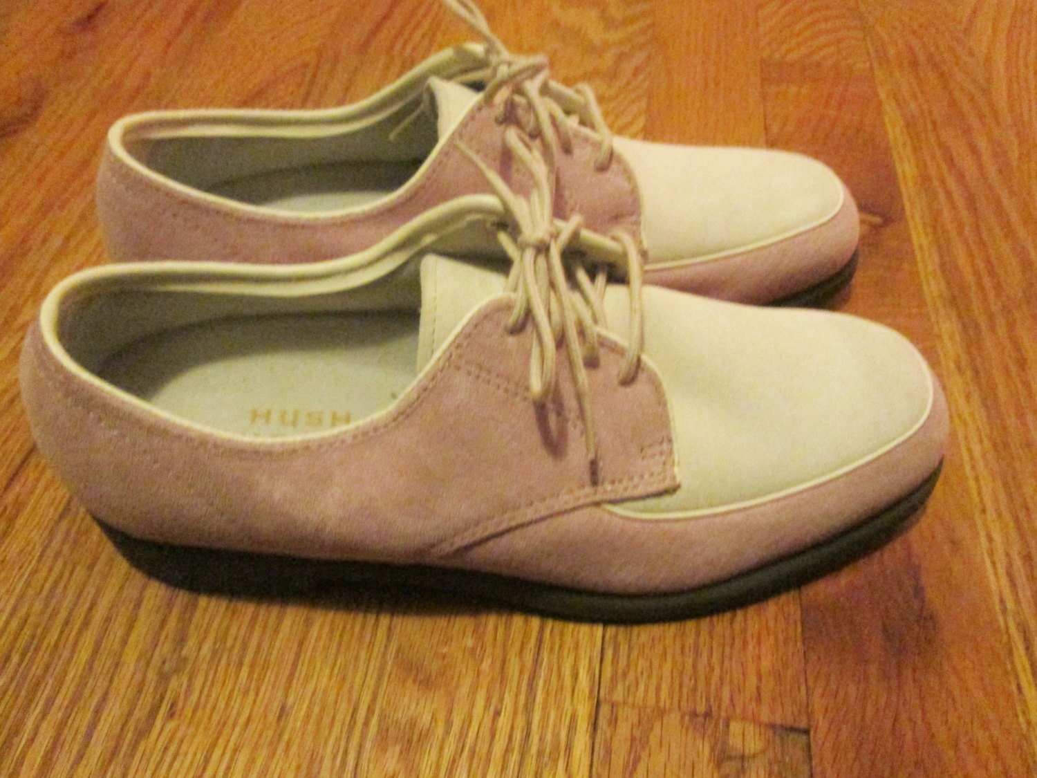 Vintage Hush PUppies Unisex Pink Light Grey Two Tone by ANVINTROII