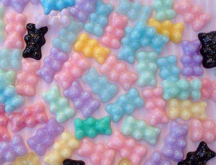 Mixed Pastel Colored Gummy Bears 10 pcs