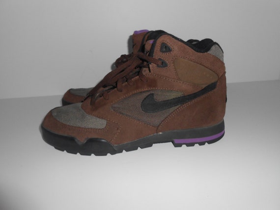 nike hiking boots 90s