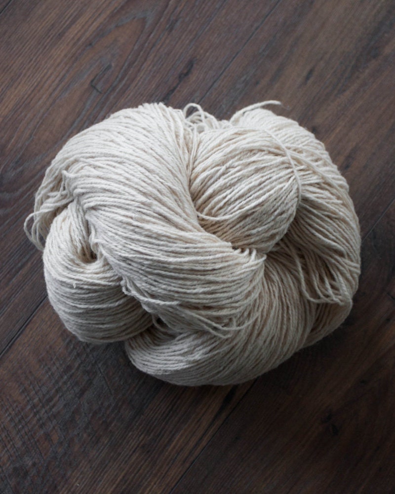 Natural Undyed Wool Yarn Knitting Supplies Wool Yarn Light