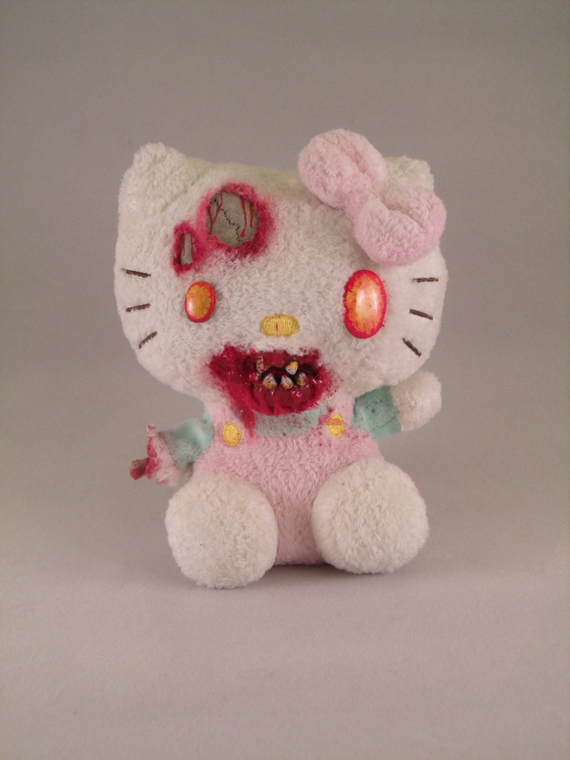 cartoon cat plush creepy