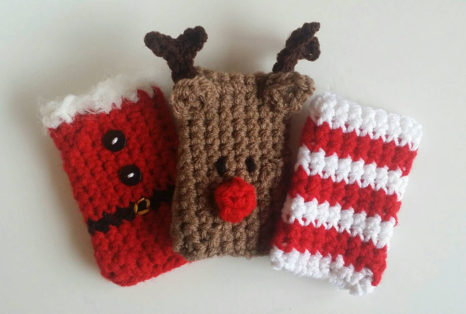 Crochet christmas gift card holder