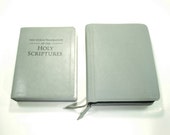New World Translation for Jehovah's Witnesses - LARGE Gray Leather, Zippered Bible Cover