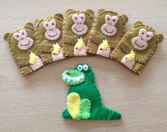 5 little monkeys with crocodile finger puppets