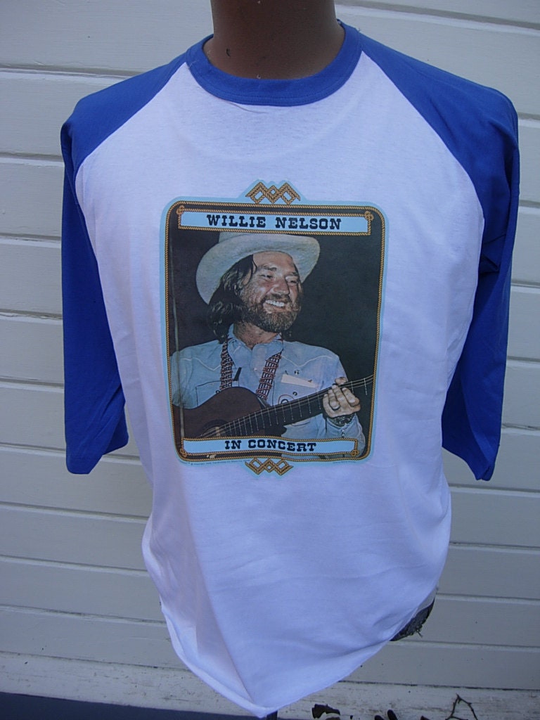 urban outfitters willie nelson shirt