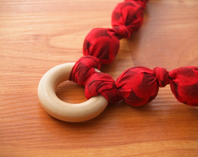 Breastfeeding Necklace, Nursing Necklace, Teething Necklace, Fabric Necklace, Sling Accessories - Single Ring - Red Scales