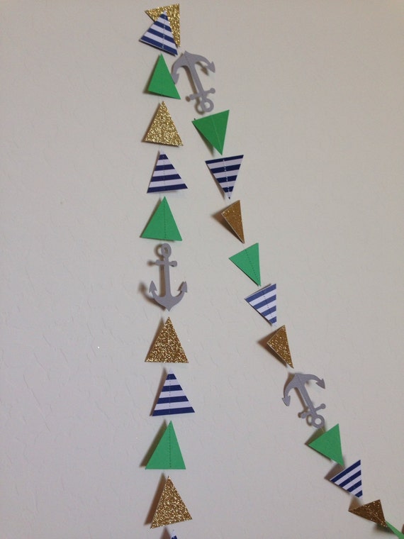 Nautical Triangles & Anchors Garland in Navy White Green
