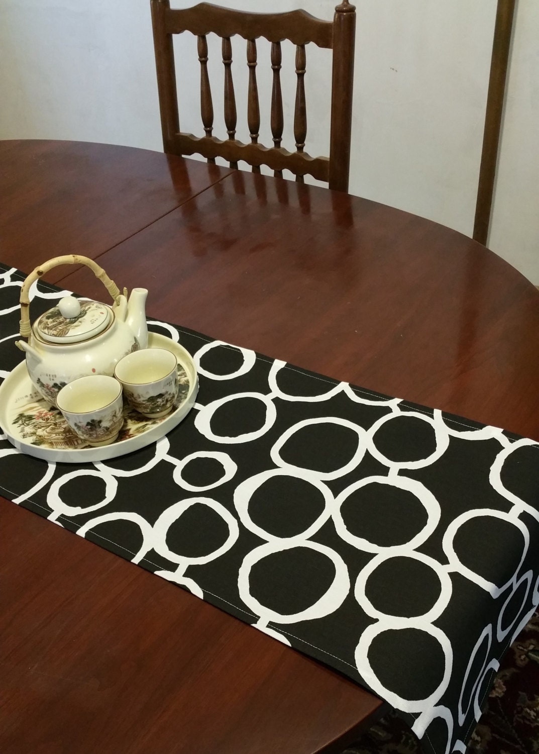 Table Runner. Black and white. black table runner. party table