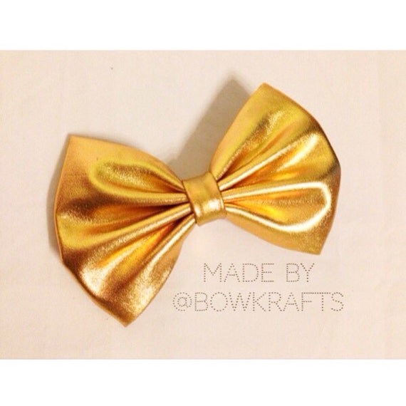 Gold bow