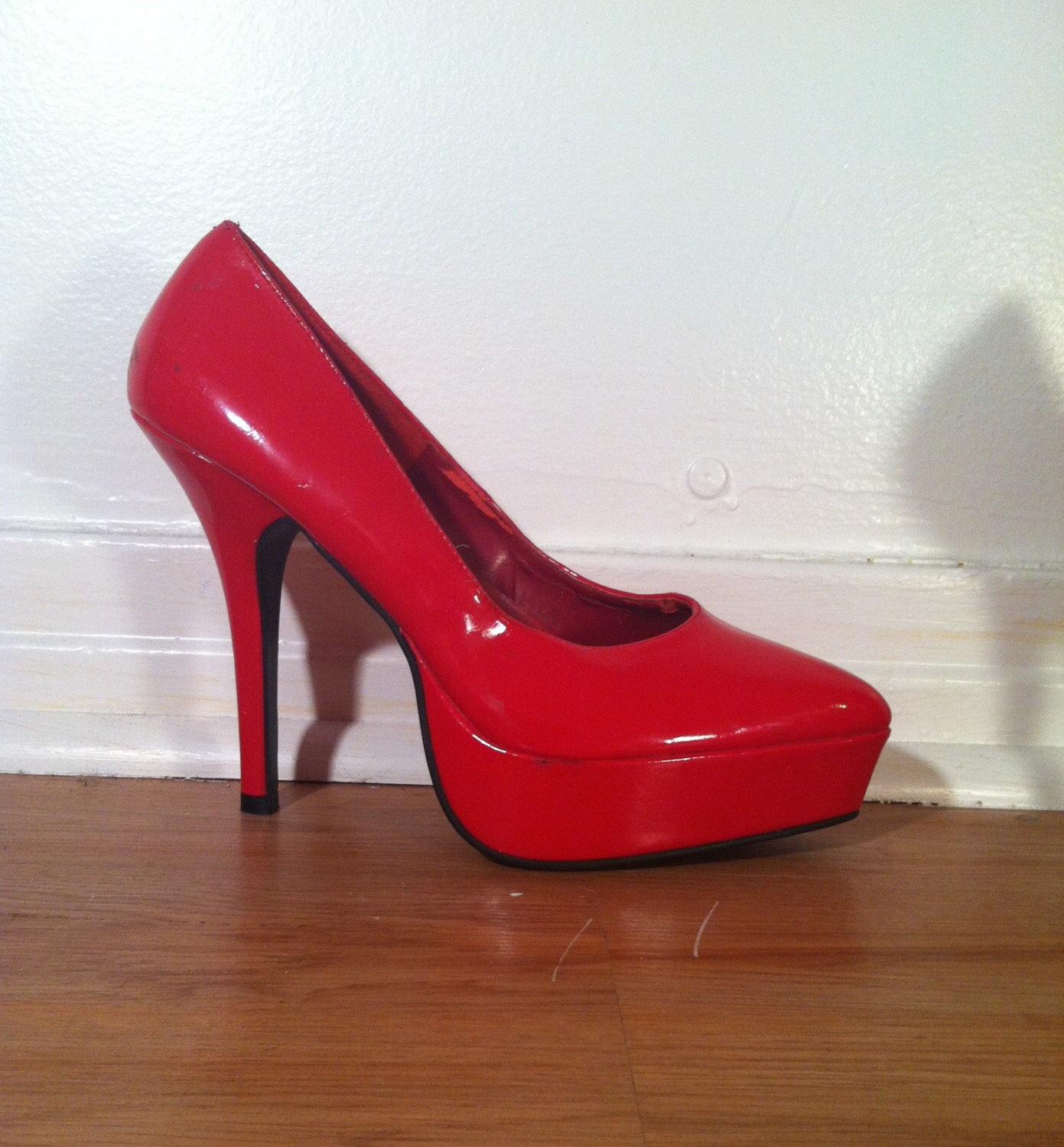 Vintage lipstick red patent leather Pleaser pumps US 9 FETISH shoes