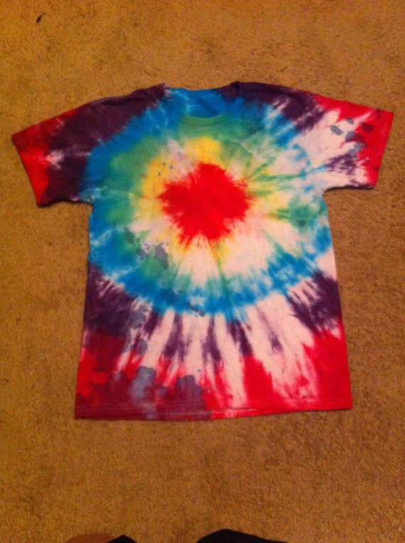 how to make a bullseye tie dye shirt