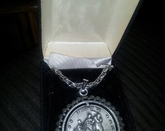 pewter vintage bicentennial Medallion spirit of 1776.