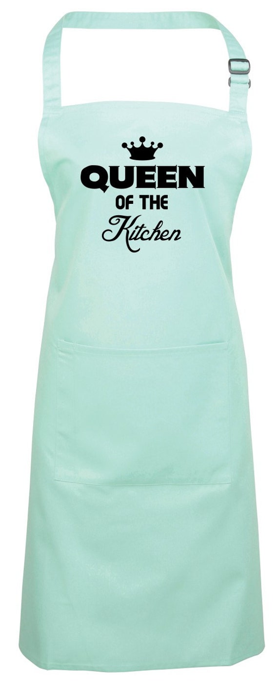 Queen Of The Kitchen Adults Novelty Apron With Pocket by Green22UK