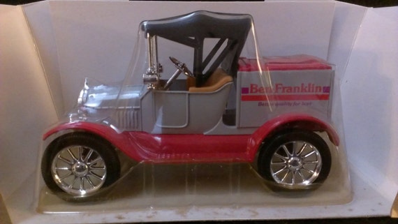 1918 Ford runabout bank #4