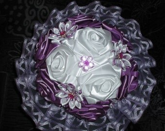 bouquet + boutonniere from satin ribbons.