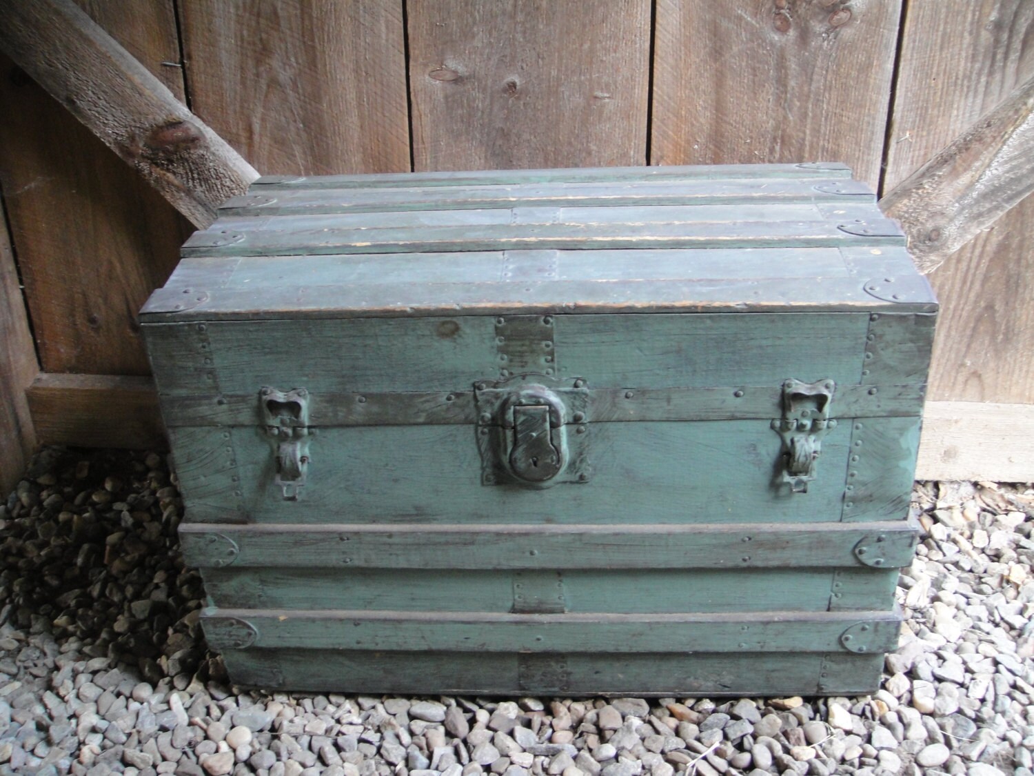 retro steamer trunk blue green shabby chic trunk antique retro steamer trunk blue green shabby chic trunk antique