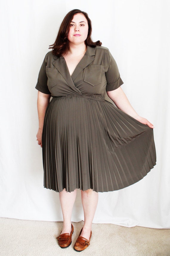 Plus Size Vintage Olive Green Pleated Skirt  Shirt  Dress 