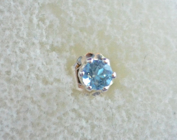 Blue Swiss Topaz Studs, 3mm Round, Natural, Set In Sterling Silver E671
