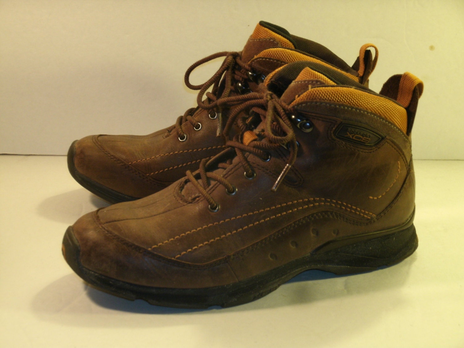 rockport hiking boots women's