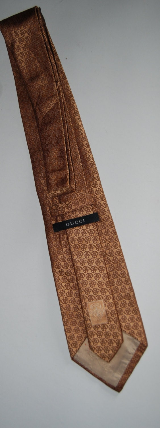 Luxurios Gucci Silk Necktie Made in Italy – Haute Juice