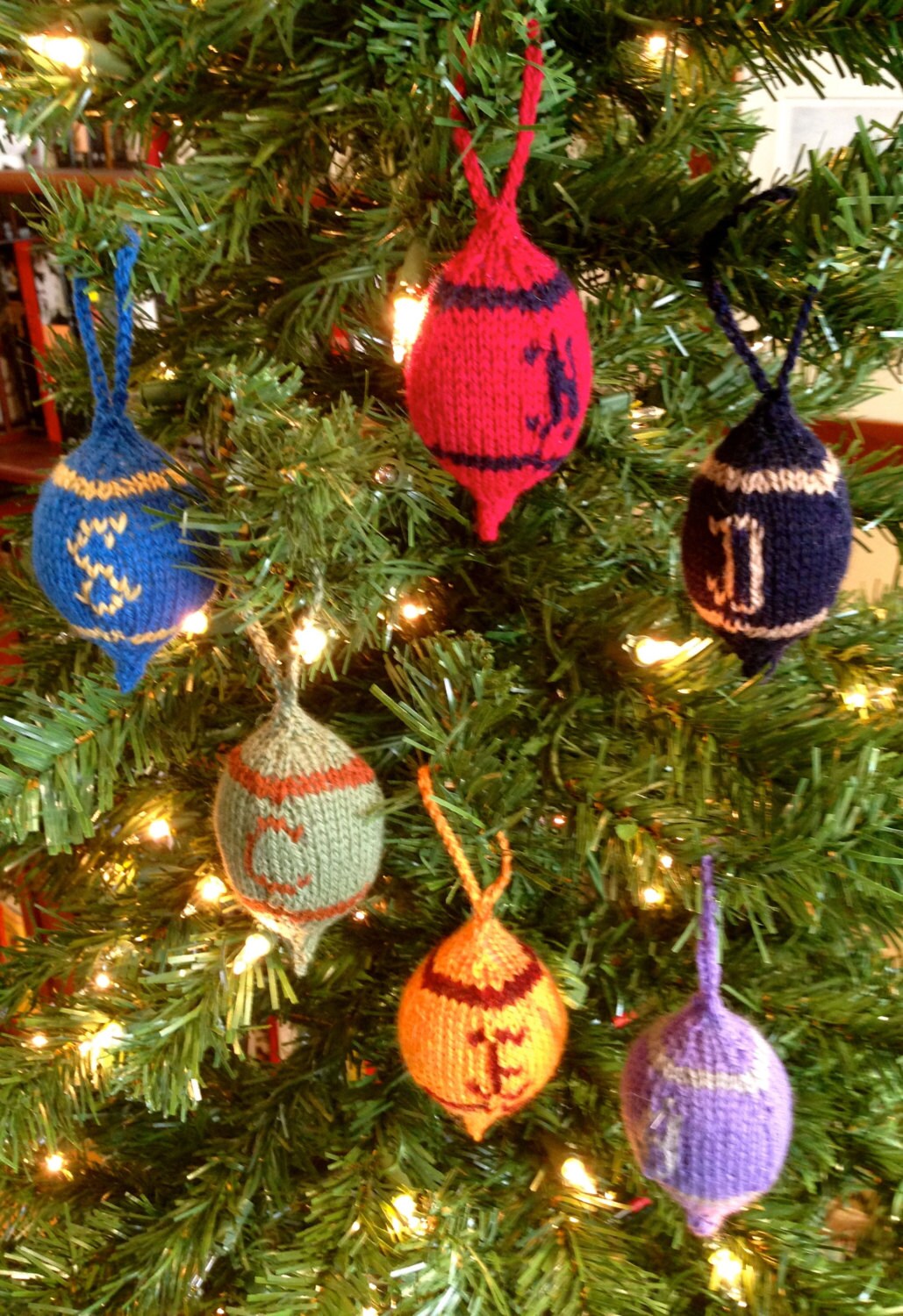 Monogram Initial Knitted Sphere Finial Ornament - Vintage Holiday with a Modern Twist - customized with choice of colors and initial