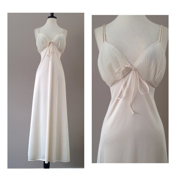 M Nylon Nightgown Lingerie Greek Goddess Dress Vintage 