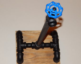 Paper Towel Holder- Industrial Pipe and Reclaimed Pallet Wood