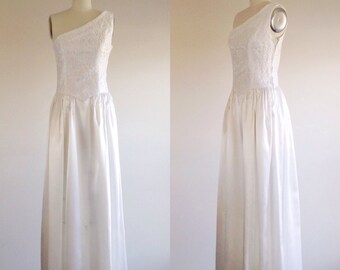 White wedding dress- One shoulder wedding- 1960s dress- Satin wedding dress- Lace wedding dress- Vintage bridal- Extra small