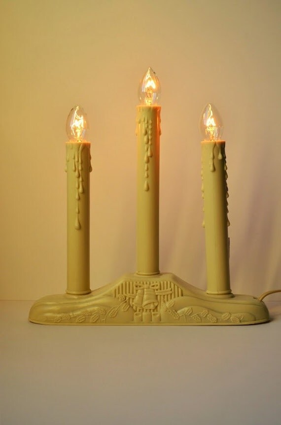 Vintage Christmas electric ivory candle trio by FancyBouskette