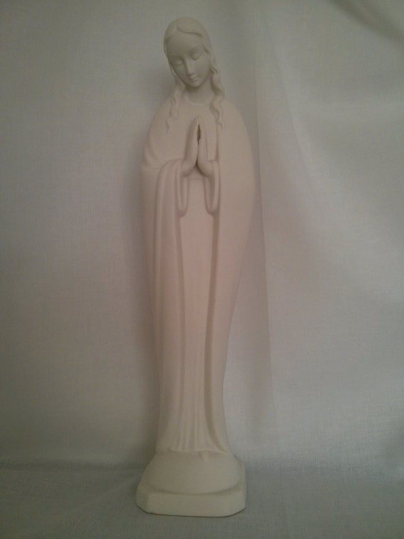 Goebel Hummel Virgin Mary/Madonna Vintage by shellssaintsandmore