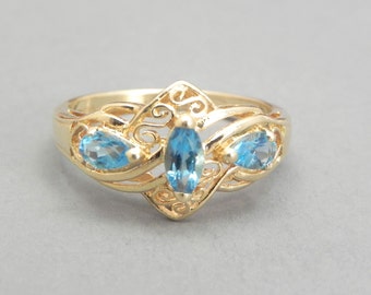 Blue Topaz Ring Set In 9K Gold .84ct Topaz Size 7.25 Blue Topaz 3 Stone Cluster Blue Gemstone Ring Engagement Ring Estate Ring Promise Ring
