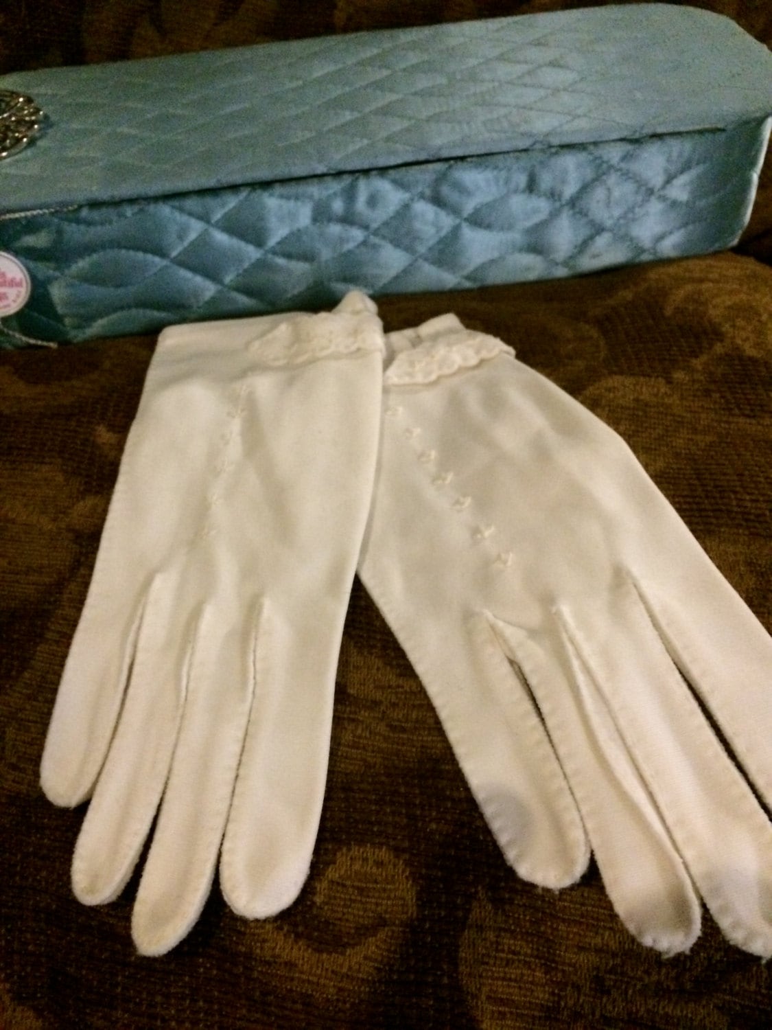 Mid Century Vintage White Formal Gloves with Intricate Details, Size