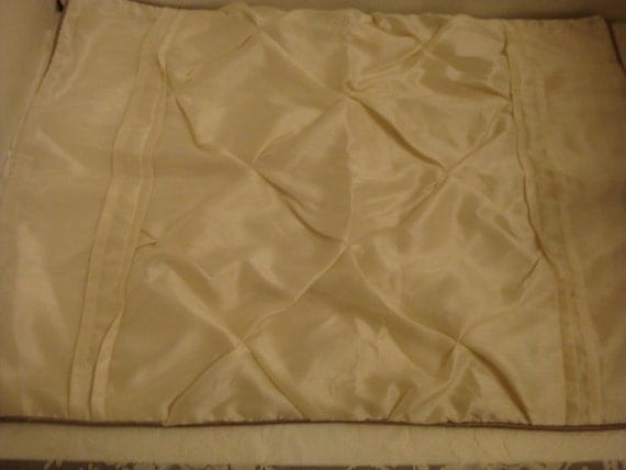 vintage decorative pinch pleated cream white pillow sham set