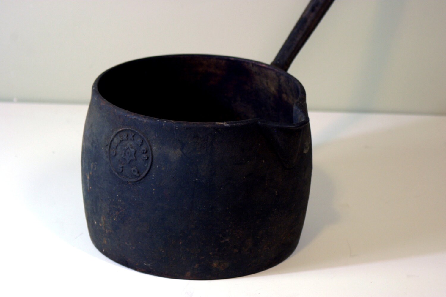 Rare Antique Large Cast Iron Pot 1800's T. C. Clark & Co.