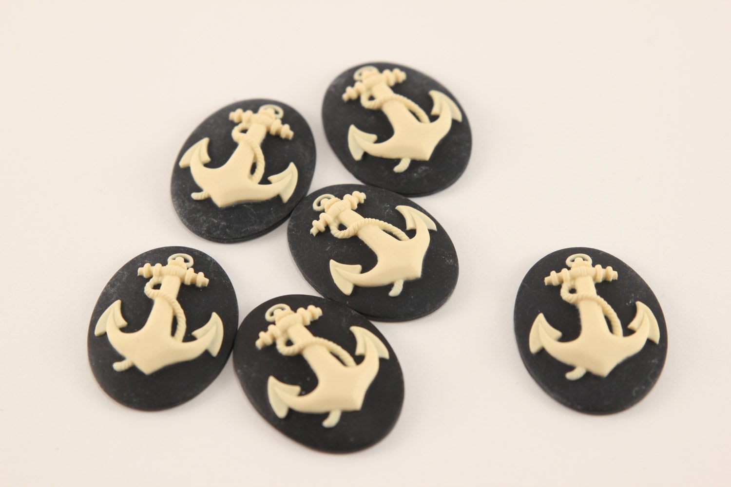 Anchor Cabochons - set of 6 - unset - 40/30 - Black and White Nautical Beach Boat cameo steampunk buy now online