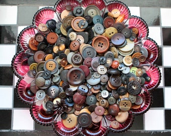 Buttons - Supplies - Vintage Button Lot, pound of buttons, bulk buttons, bulk button lot, ugly buttons, craft buttons, brown buttons, grey