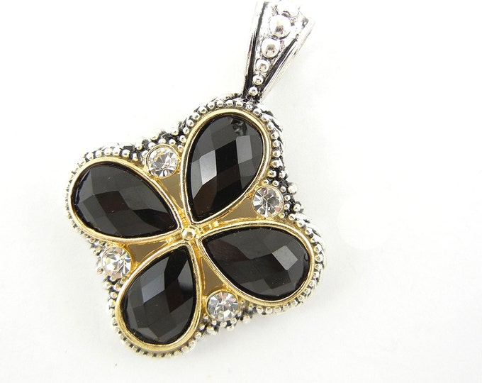 Two-tone Black Acrylic Cabochon Rhinestone Clover-like Pendant