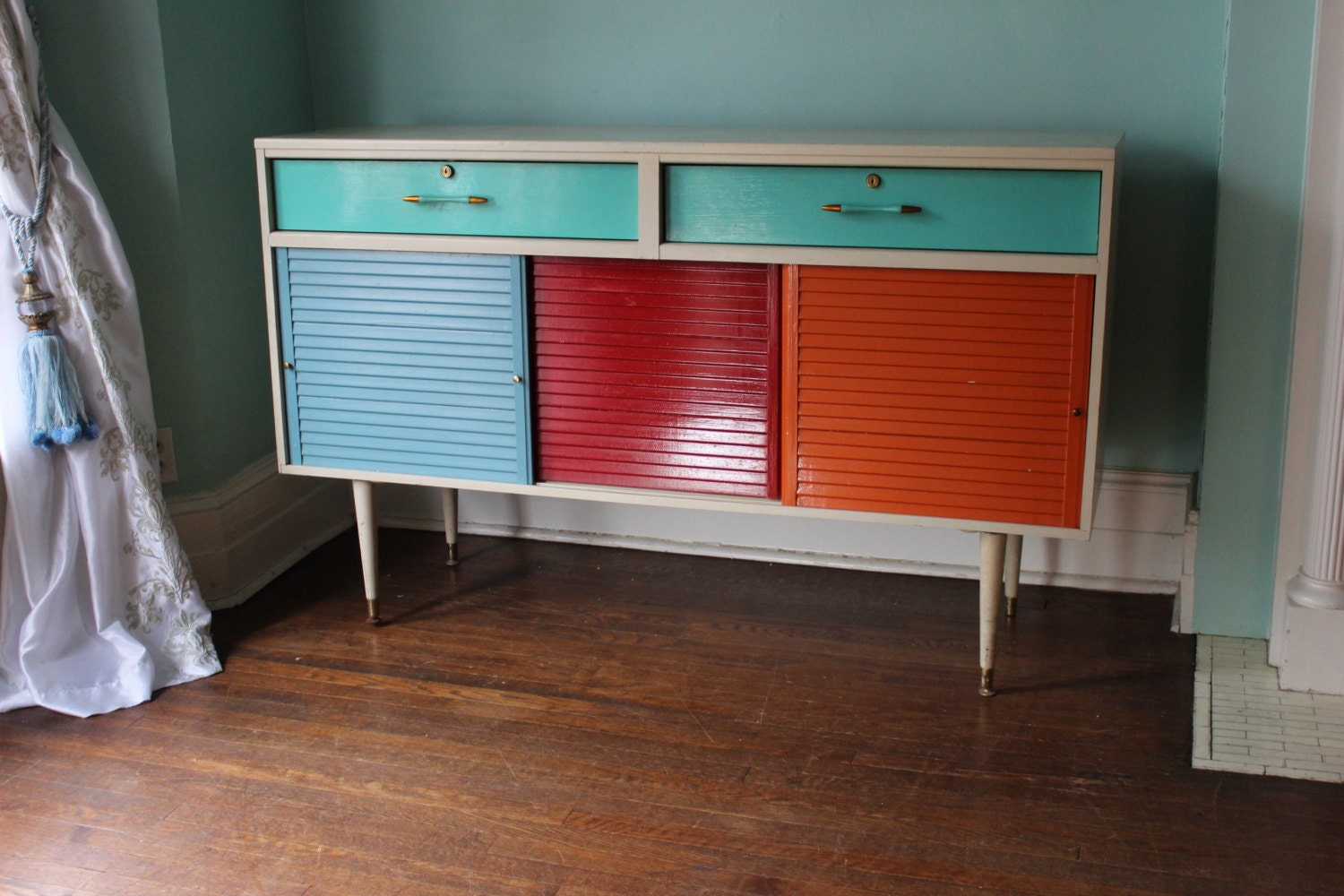 Mid century modern 1960s buffet credenza by VintageChicFurniture Mid century modern 1960s buffet credenza by VintageChicFurniture