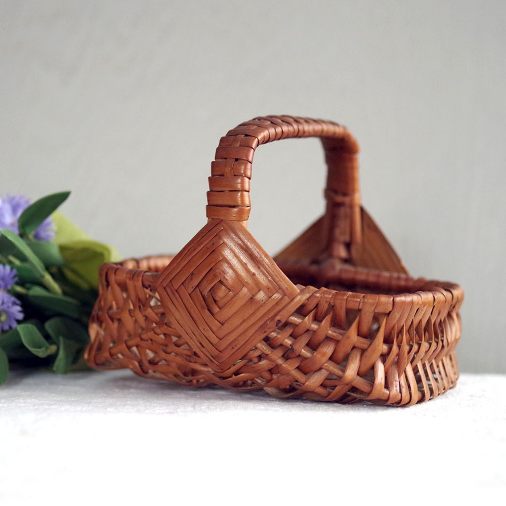 Small Woven Basket with Handle