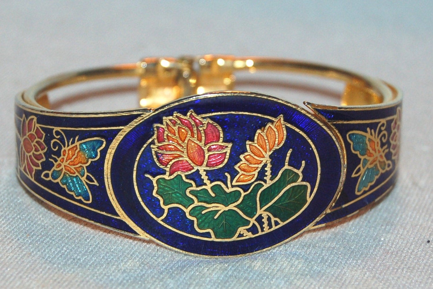 Vintage / Bracelet / Cloisonne / Bangle / by AmericanHomestead