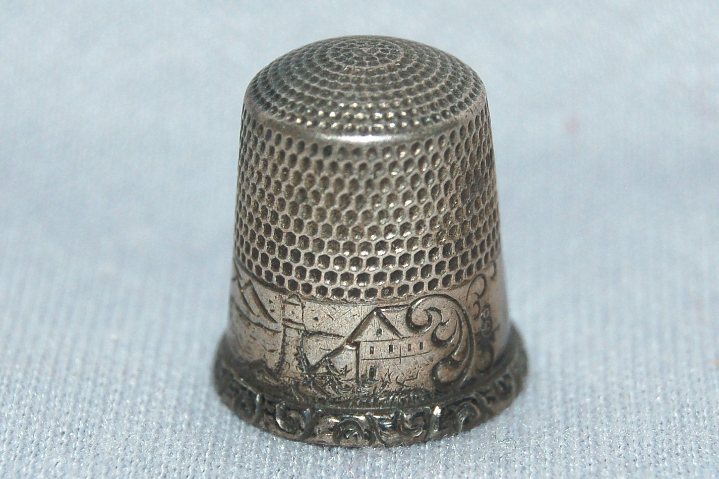 Vintage / Antique / Sterling / Thimble / Sewing / Tool