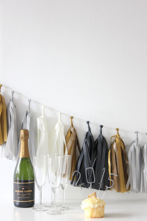 Tissue Tassel Garland Kit - Tuxedo Il_570xn