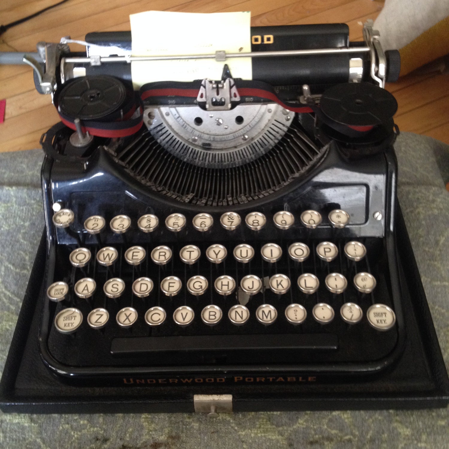 Vintage Portable Underwood Typewriter 1920's to 1930's