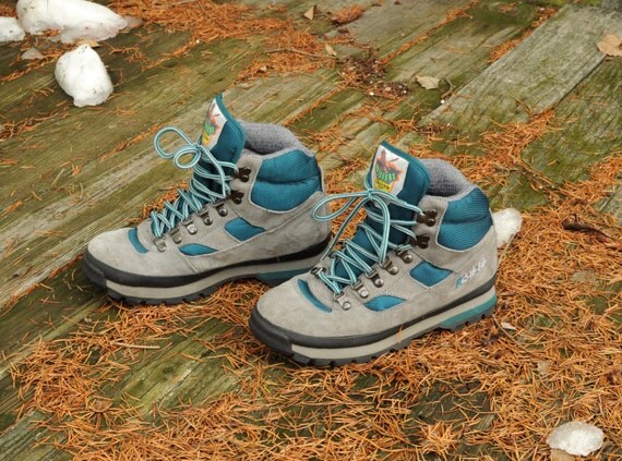 raichle hiking boots womens