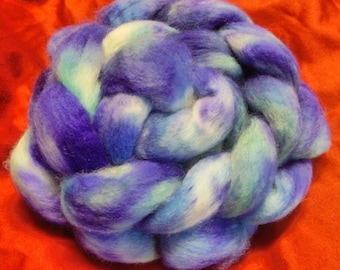 4 oz. Bluefaced Leicester (BFL) wool roving; Beach Glass