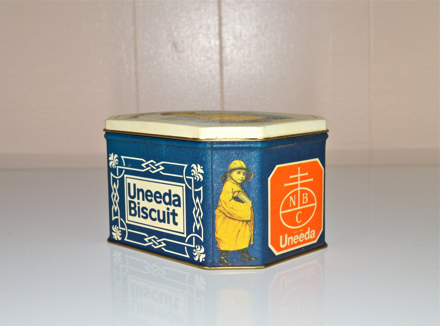 Uneeda Biscuit Tin 5 Cent Tin Vintage Tin Advertising by WVpickin