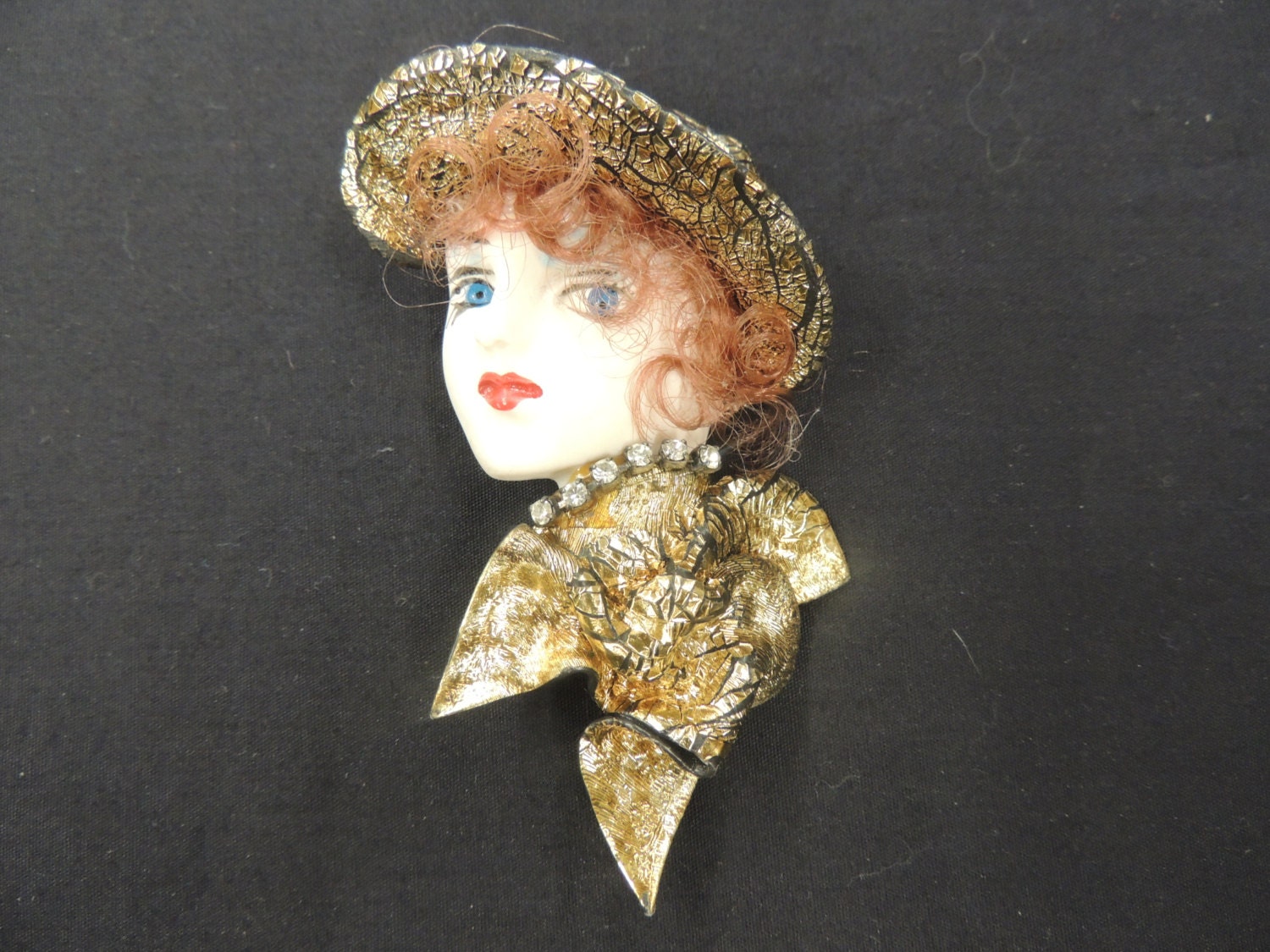 Vintage Crackled Gold Lady Face Brooch Pin Clear Rhinestone